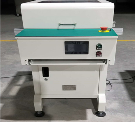 全自動(dòng)SMT接駁臺(tái)(圖2) 全自動(dòng)SMT接駁臺(tái)(圖2)